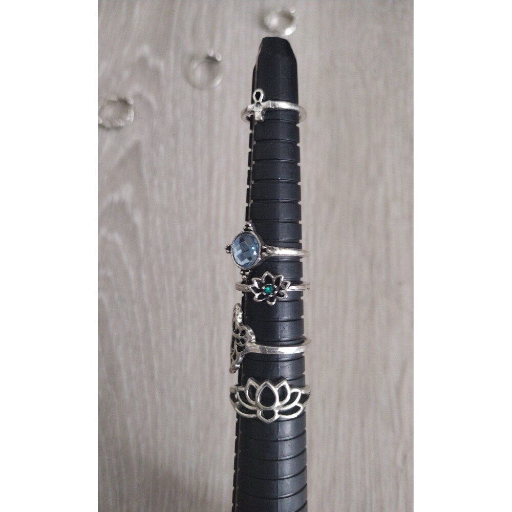 Fashion/Statment Rings Bundle(9) - Picture 4 of 7